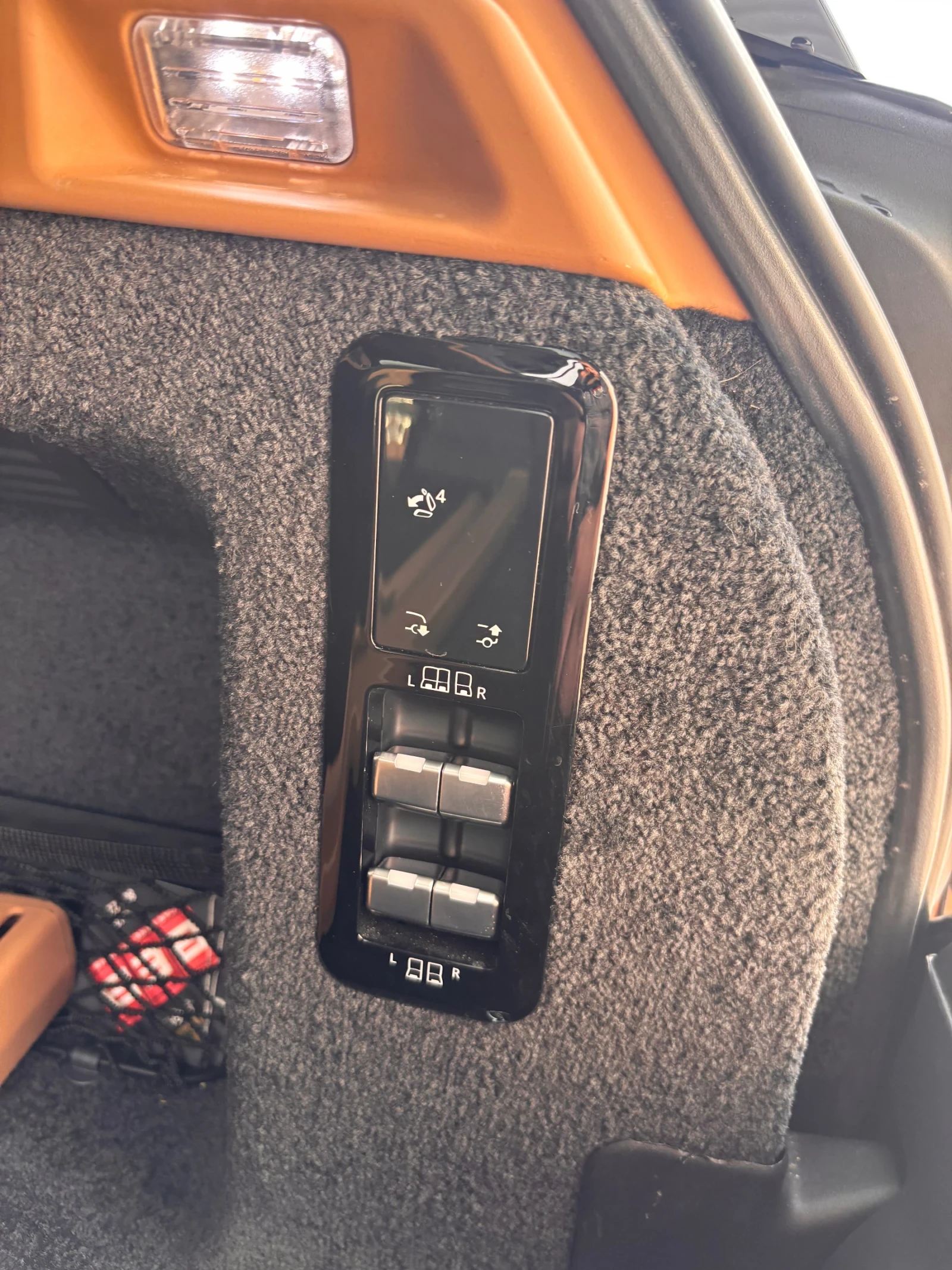 Land Rover Range rover, снимка 15 - Автомобили и джипове - 56326888