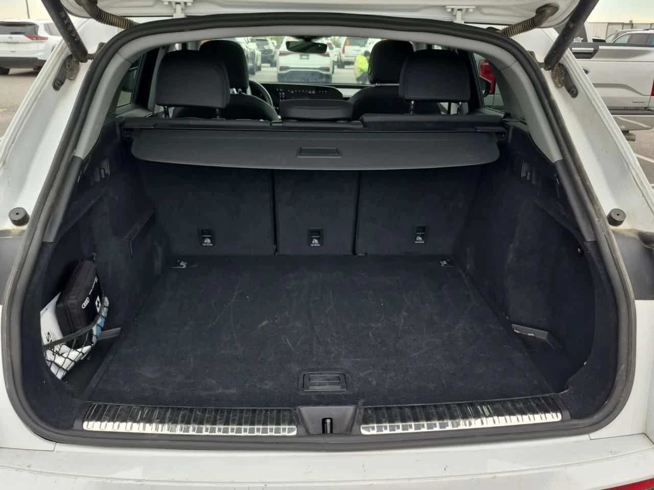 Audi Q5 * Progressiv * CARFAX * , снимка 11 - Автомобили и джипове - 56375974