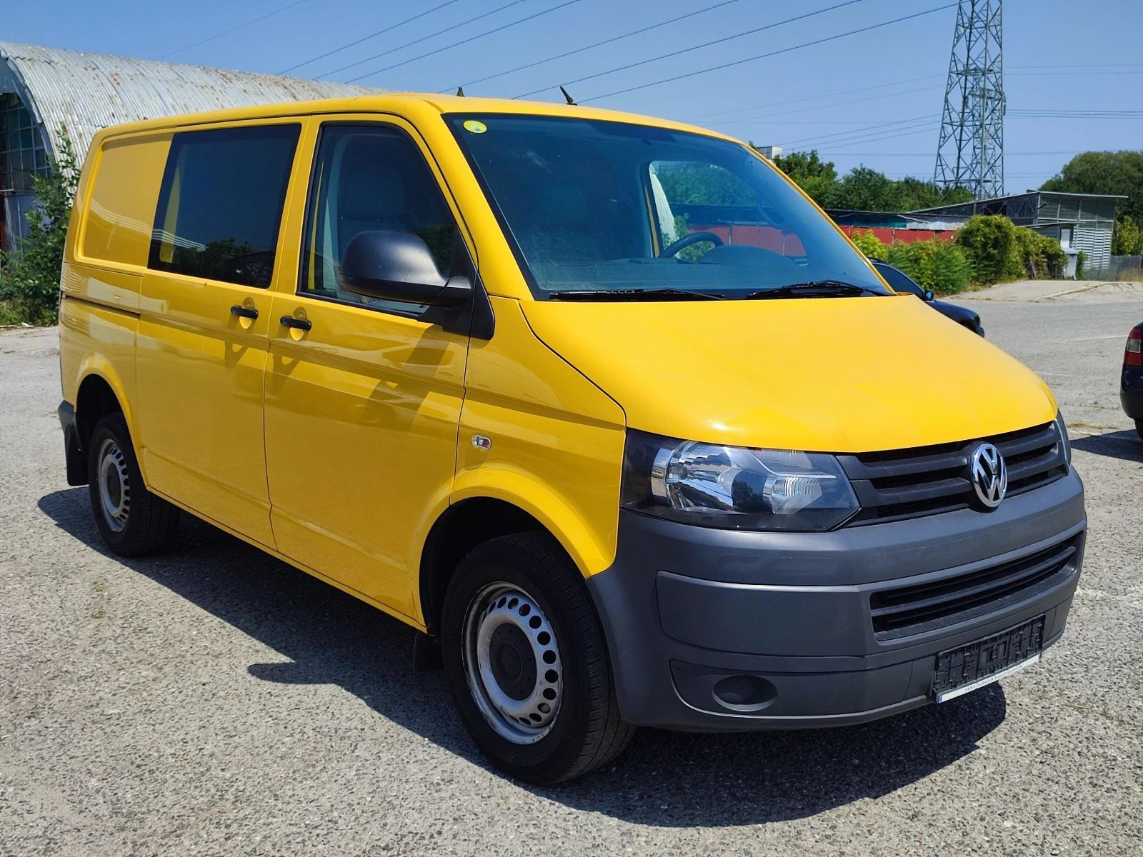 VW Transporter 2.0TDI-102kc-КЛИМАТИК-ПАРКТРОНИК-ТЕГЛИЧ-ЕВРО5 - изображение 3
