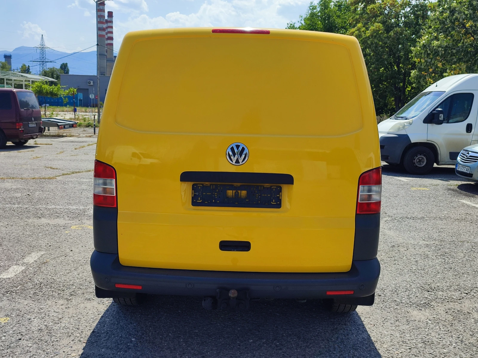 VW Transporter 2.0TDI-102kc-КЛИМАТИК-ПАРКТРОНИК-ТЕГЛИЧ-ЕВРО5 - изображение 5