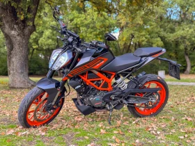 Ktm Duke 125 2024 5700км, снимка 1