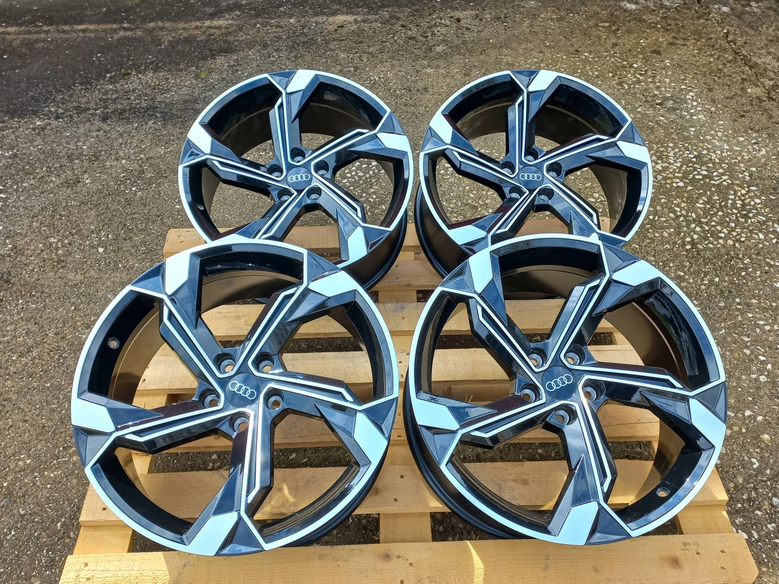 ������ �� Audi | Mobile.bg � ����������� 10