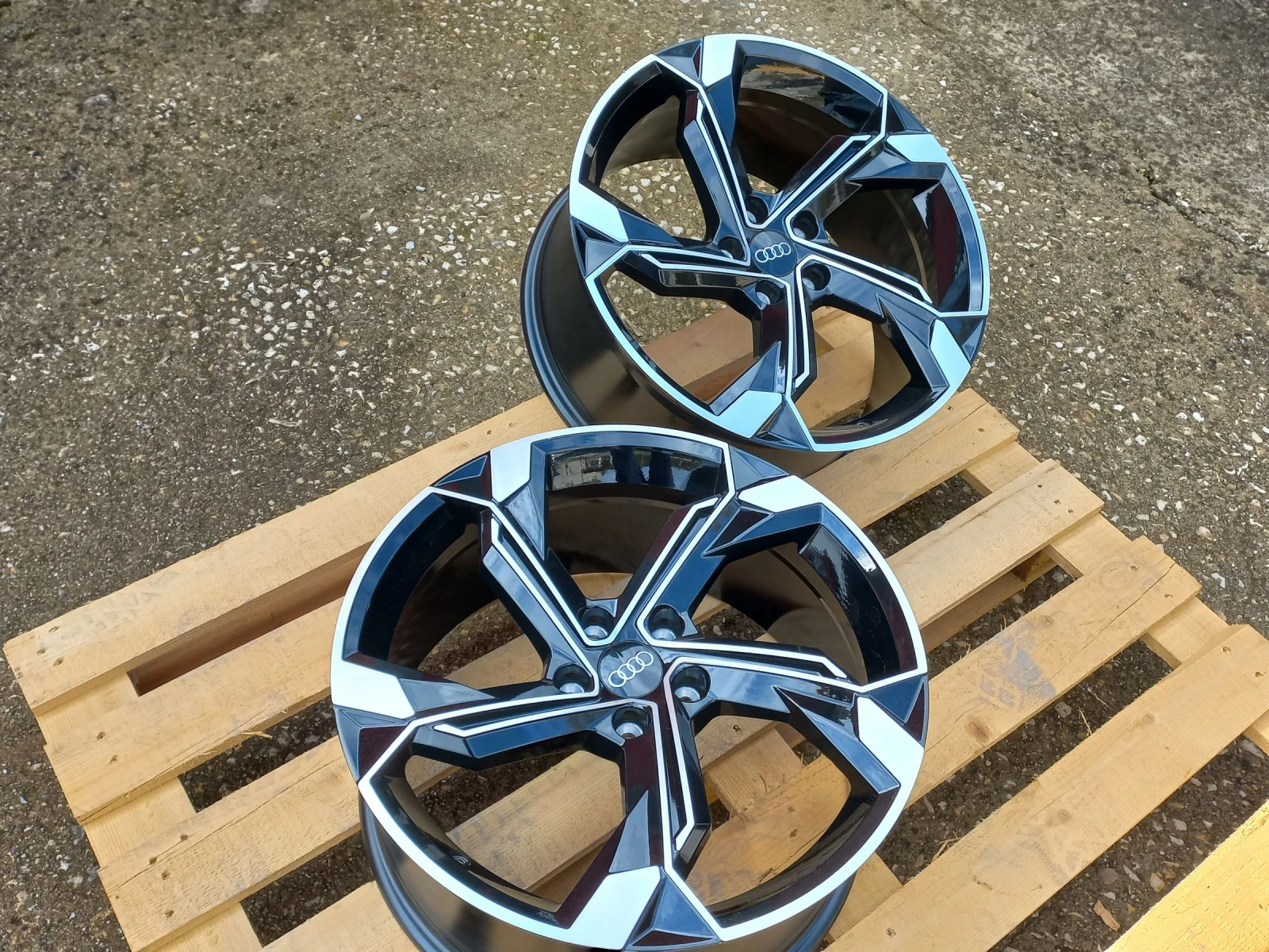 ������ �� Audi | Mobile.bg � ����������� 12