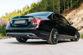 Mercedes-Benz E 350 4MATIC/Burmester/360 /Distronic/Head-Up/Масаж/FULL, снимка 4