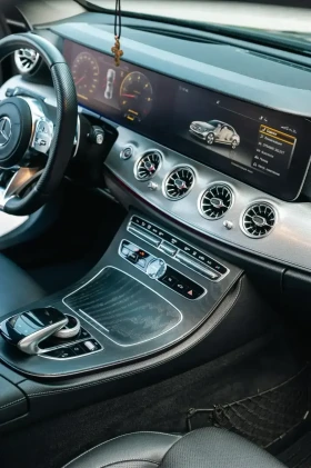 Mercedes-Benz E 350 4MATIC/Burmester/360 /Distronic/Head-Up/Масаж/FULL, снимка 11