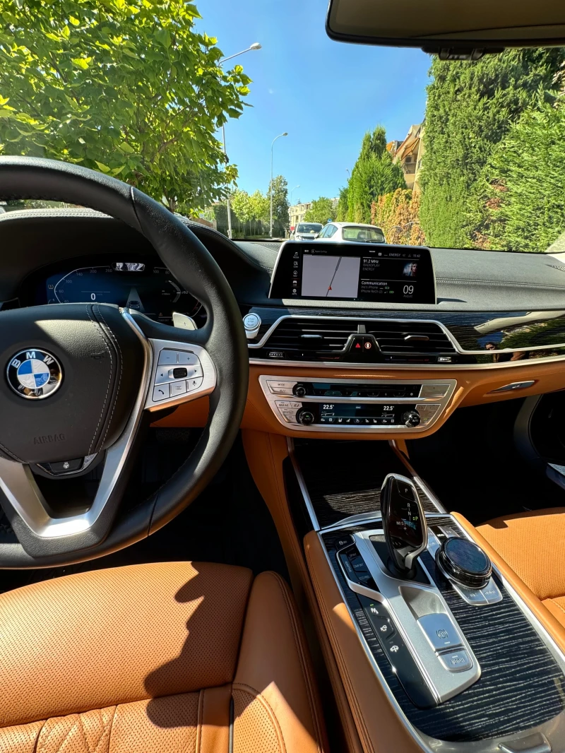 BMW 740 d xDrive, снимка 10 - Автомобили и джипове - 47135551