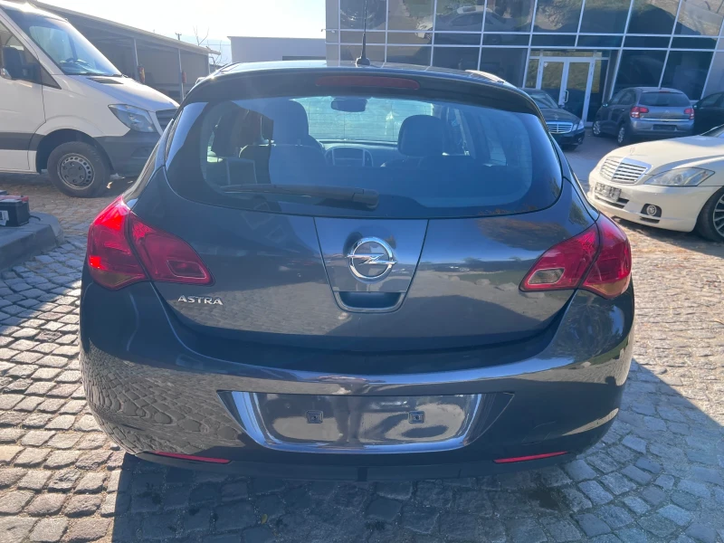 Opel Astra 1.4i, снимка 6 - Автомобили и джипове - 47881648