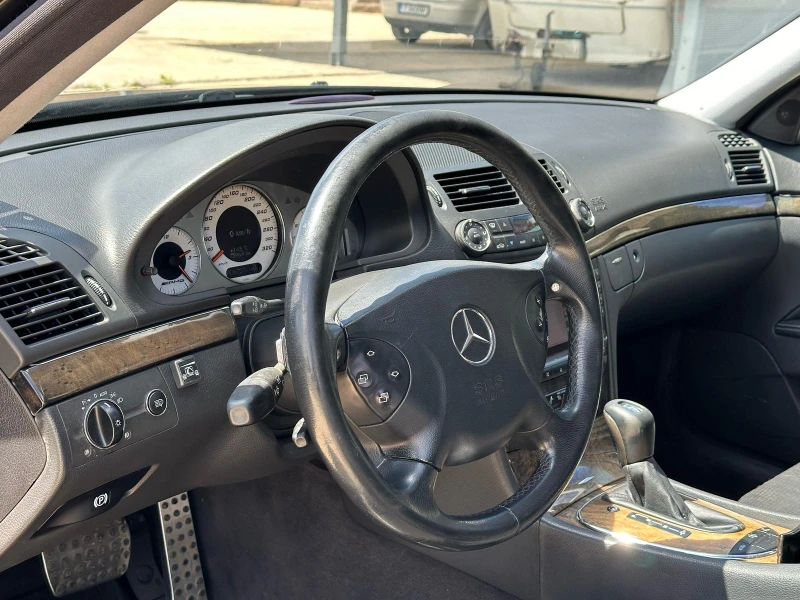 Mercedes-Benz E 500 AMG НА ПРУЖИНИ, снимка 6 - Автомобили и джипове - 49360872