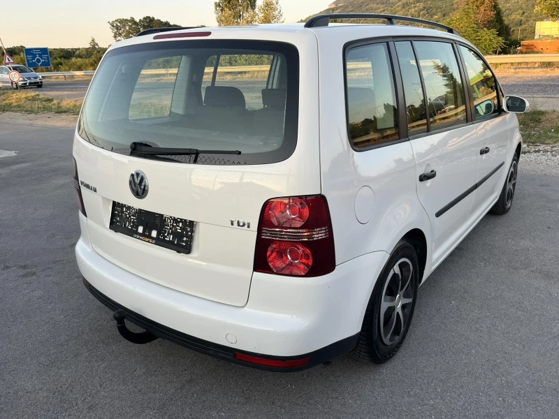 VW Touran 1.9 TDI 105кс 7 МЕСТА 6 СКОРОСТИ FACE КЛИМАТРОНИК, снимка 4 - Автомобили и джипове - 50868939