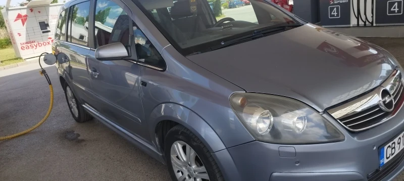 Opel Zafira 1.6 Метан /Бензин, снимка 14 - Автомобили и джипове - 52252997