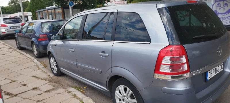 Opel Zafira 1.6 Метан /Бензин, снимка 11 - Автомобили и джипове - 52252997