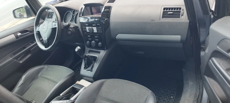 Opel Zafira 1.6 Метан /Бензин, снимка 13 - Автомобили и джипове - 52252997