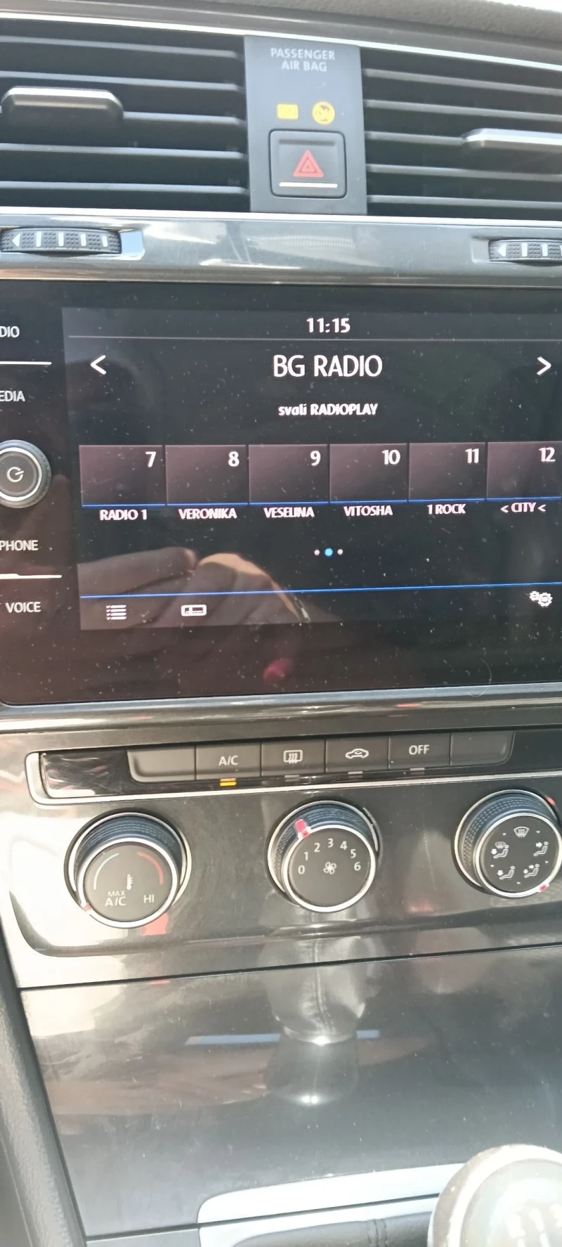 VW Golf 1.6TDI, снимка 11 - Автомобили и джипове - 52285468