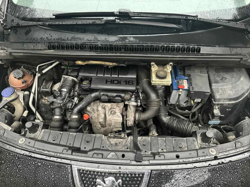 Peugeot 3008 1.6 HDI, снимка 3 - Автомобили и джипове - 52679130