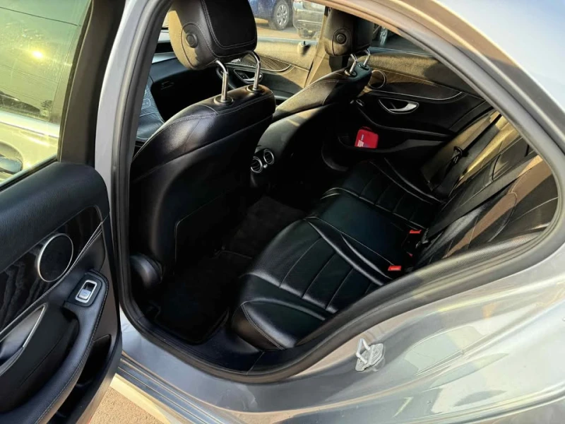 Mercedes-Benz C 300 * CARFAX * ЦЕНА ДО БЪЛГАРИЯ, снимка 12 - Автомобили и джипове - 53086947