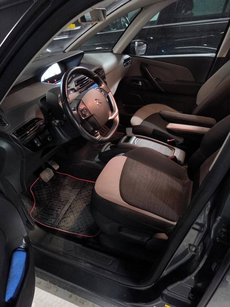 Citroen C4 Picasso, снимка 6 - Автомобили и джипове - 53167952