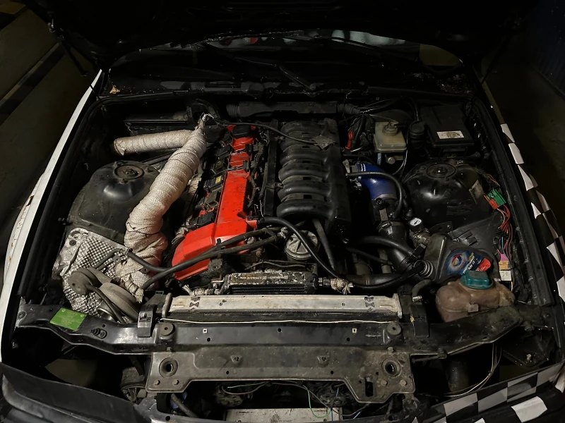 BMW 320 TURBO , снимка 2 - Автомобили и джипове - 53527492