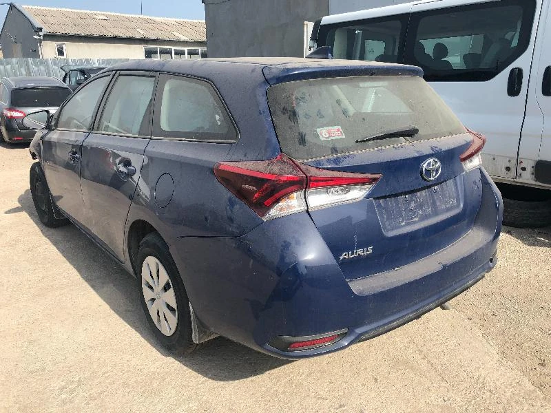 Toyota Auris 1.3 DUAL VVT-I, снимка 2 - Автомобили и джипове - 21465096