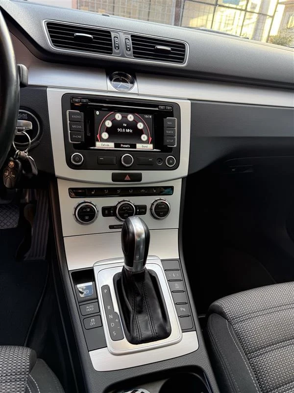 VW Passat CC - изображение 10