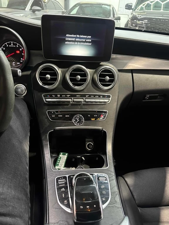 Mercedes-Benz C 43 AMG * CARFAX * БЕЗ ПЪРВОНАЧАЛНА ВНОСКА, снимка 10 - Автомобили и джипове - 53140815