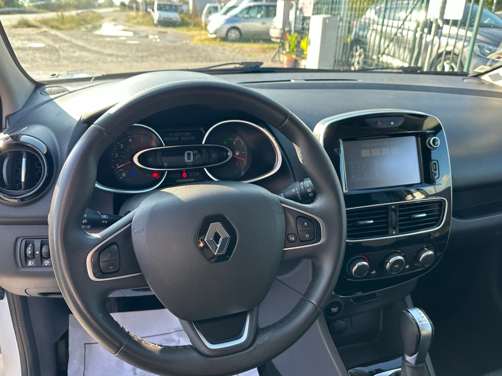 Renault Clio 1.5 DCI | Mobile.bg — изображение 13