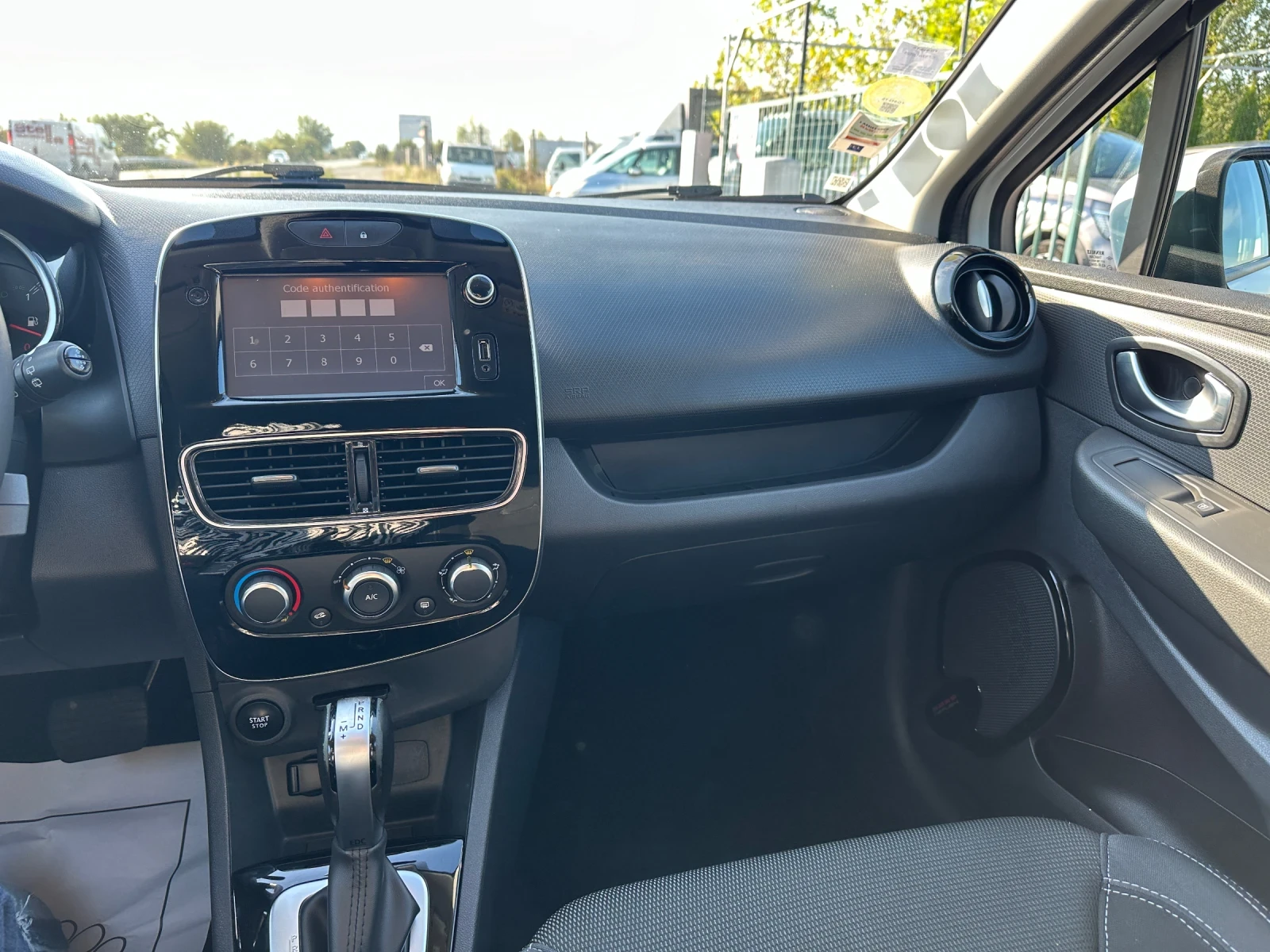 Renault Clio 1.5 DCI | Mobile.bg — изображение 14