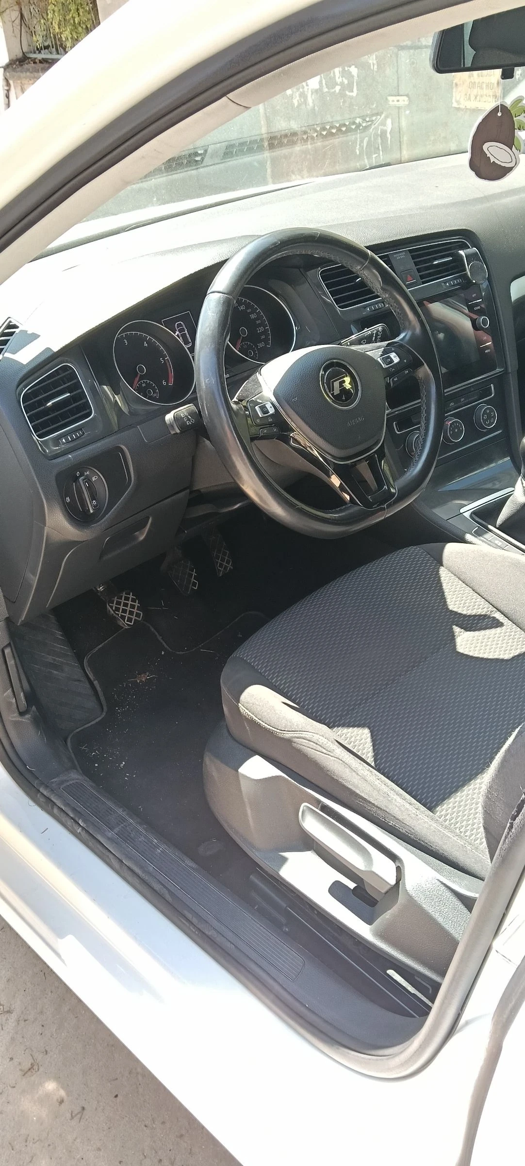 VW Golf 1.6TDI - изображение 3