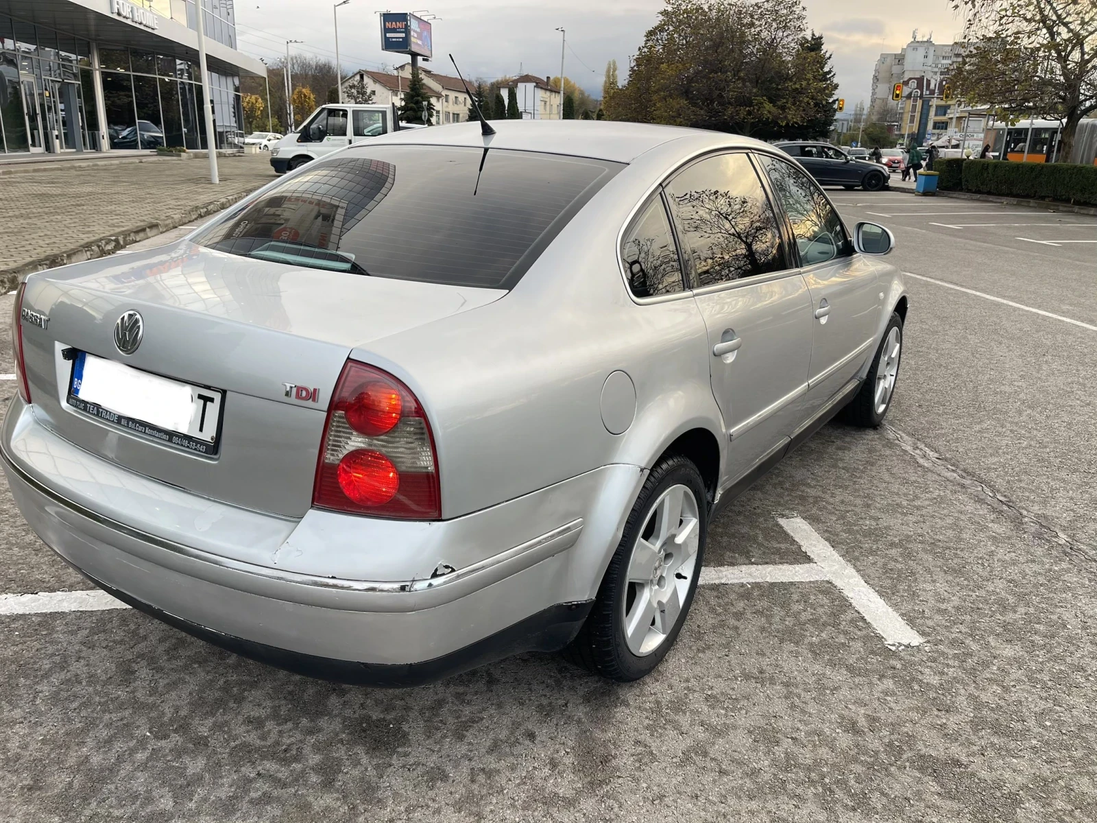 VW Passat Автоматик 131 к.с А/С - изображение 6
