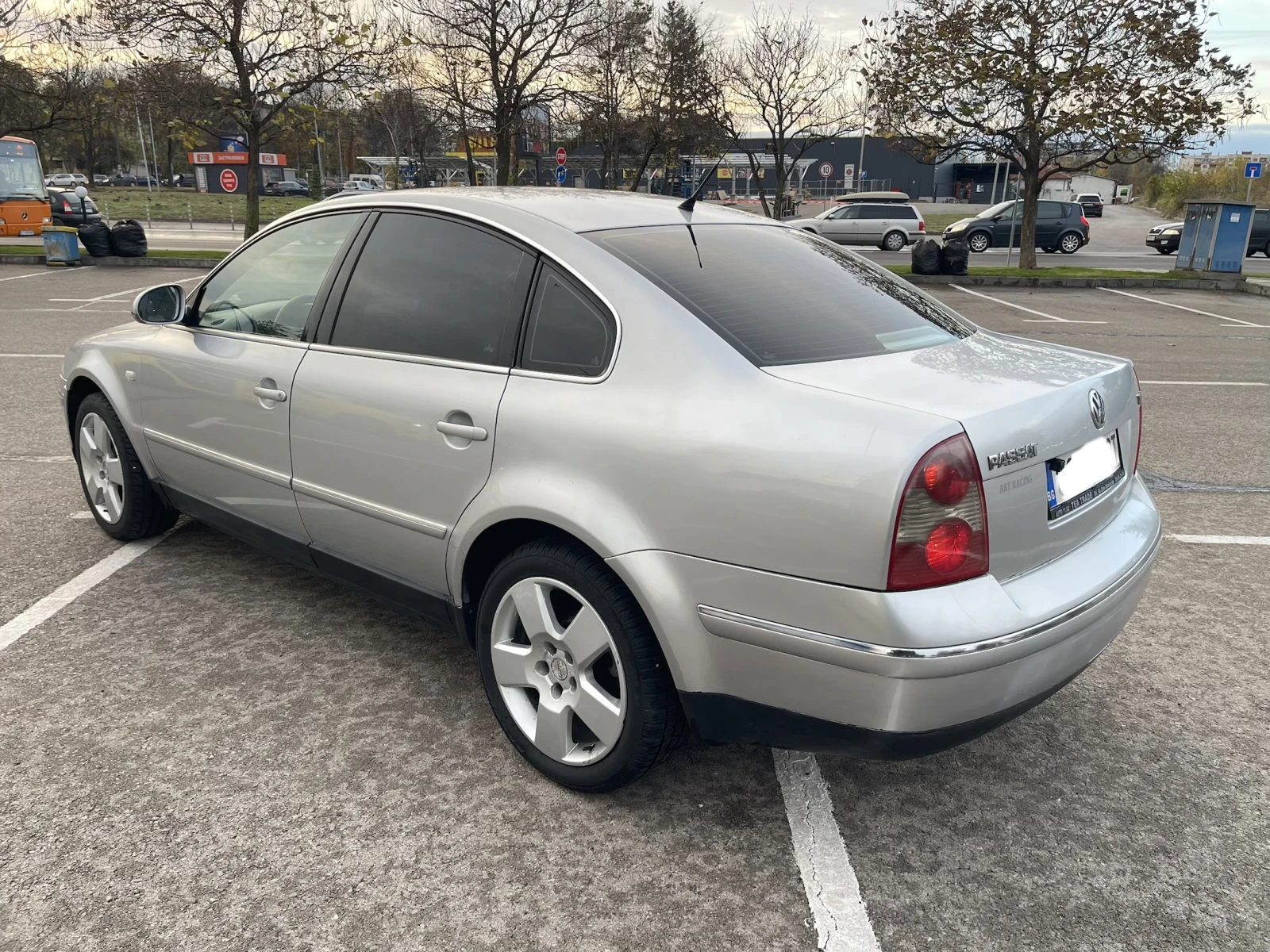 VW Passat Автоматик 131 к.с А/С - изображение 4