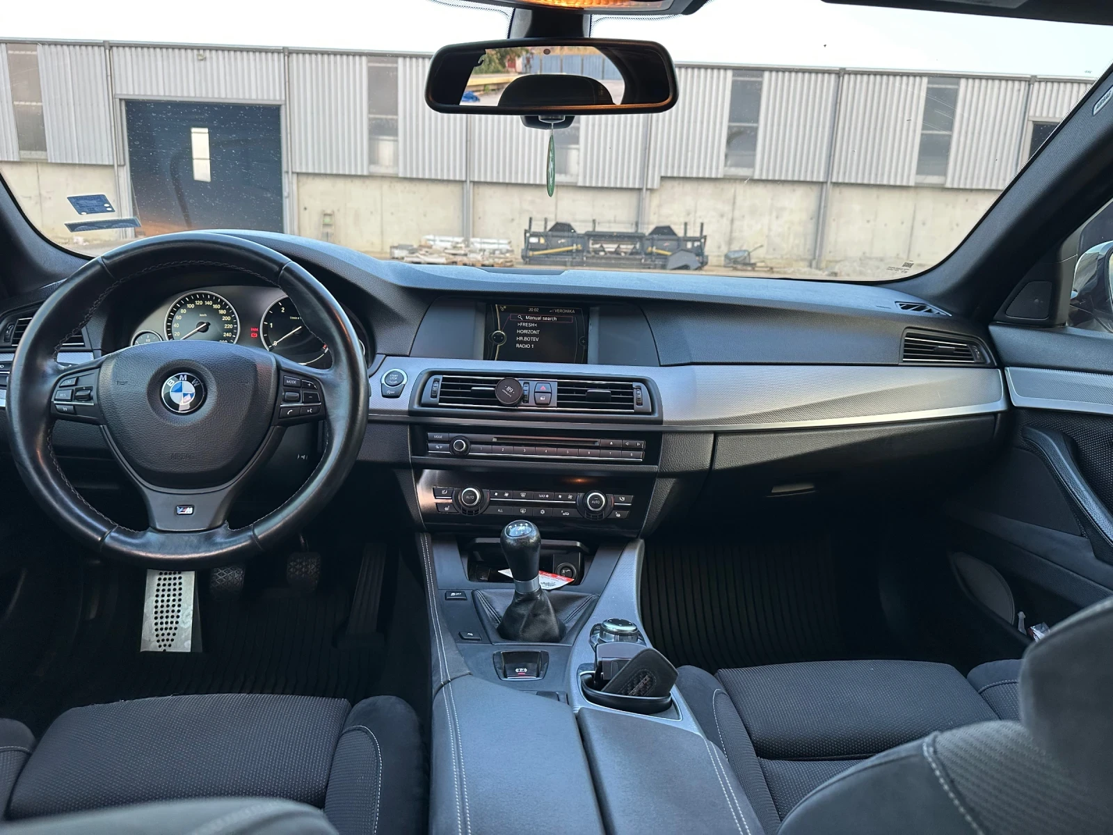 BMW 520 BMW 520d F10 (2011)   M Packet - изображение 9