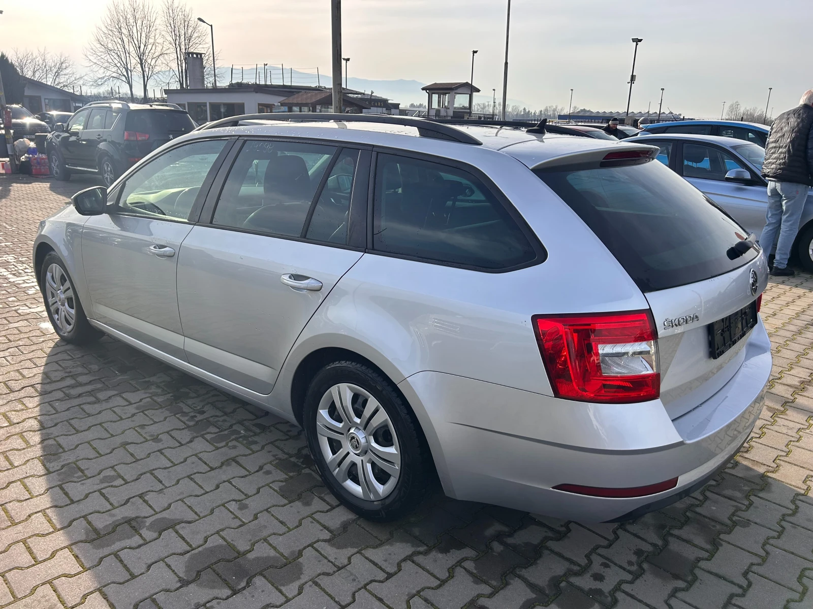 Skoda Octavia 2.0TDI NAVI/KOJA EURO 6 - изображение 8
