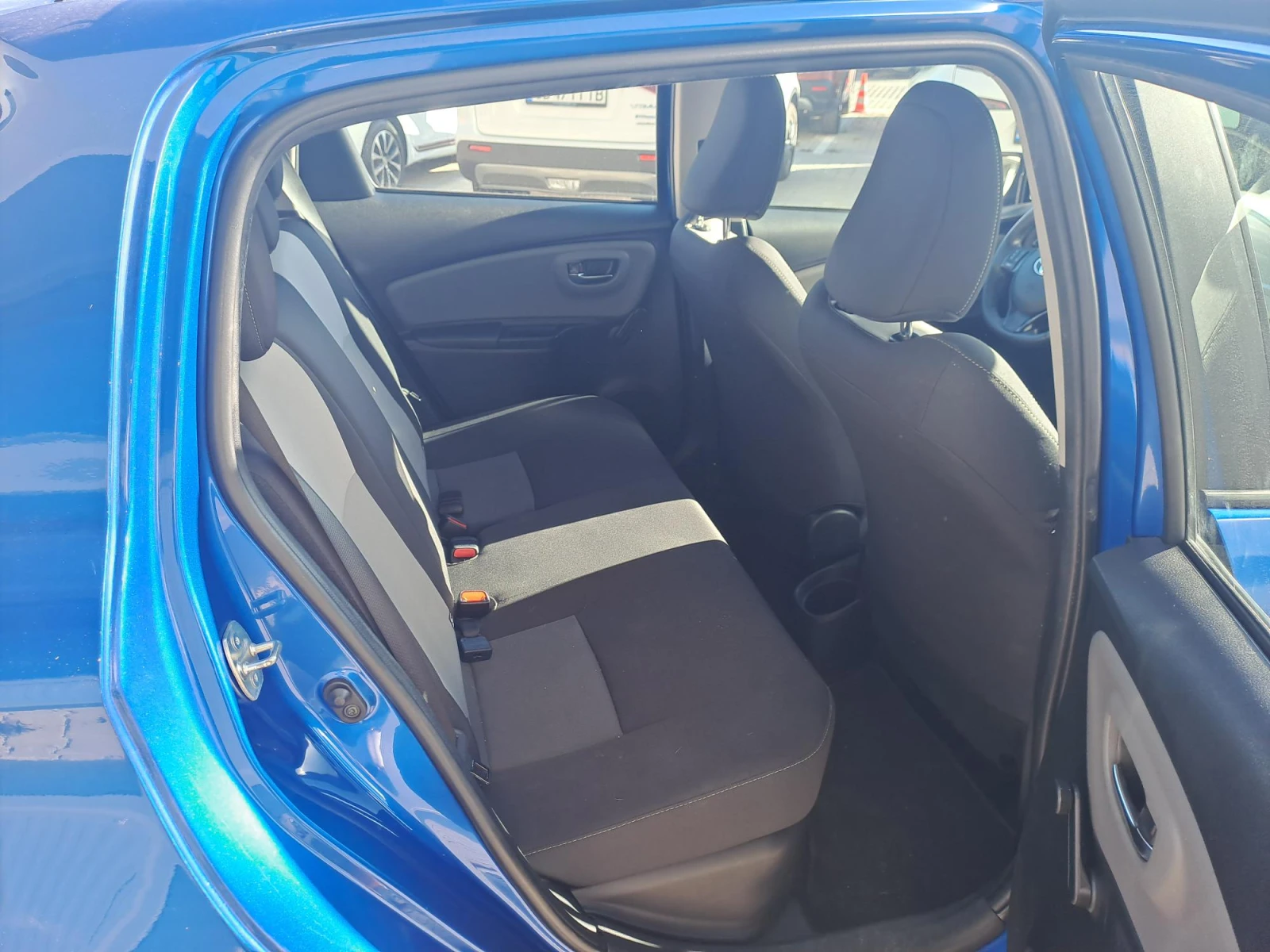 Toyota Yaris 1.5 HYBRID LUNA  | Mobile.bg � ����������� 13