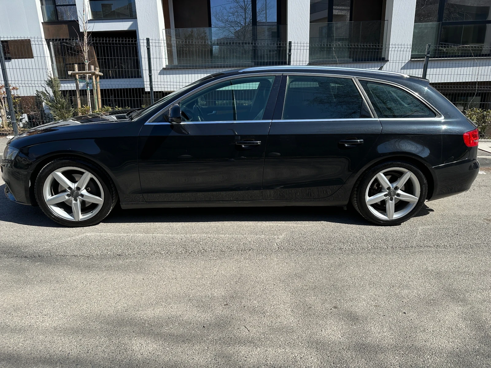 Audi A4 3.0 TDI AVANT 4x4, снимка 2 - Автомобили и джипове - 53850444