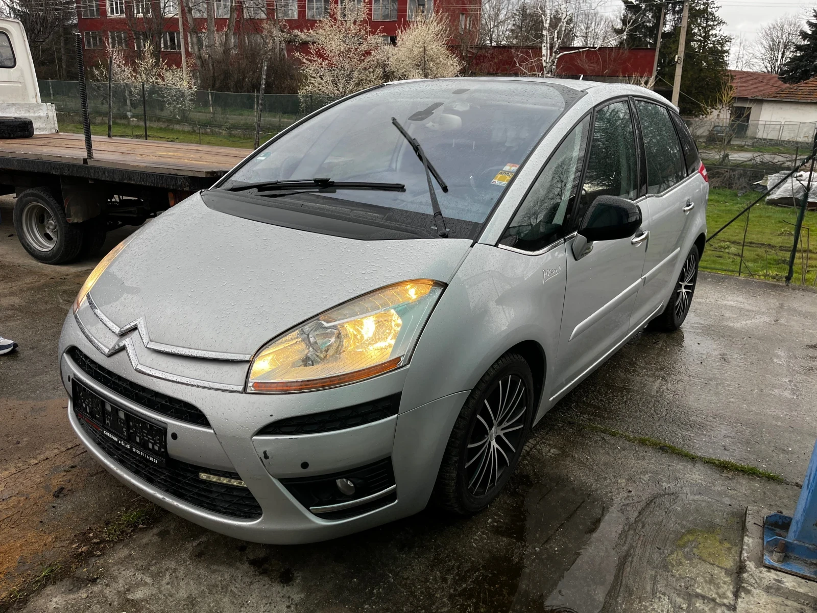 Citroen C4 Picasso 1.6T Exclusive, снимка 2 - Автомобили и джипове - 54083251