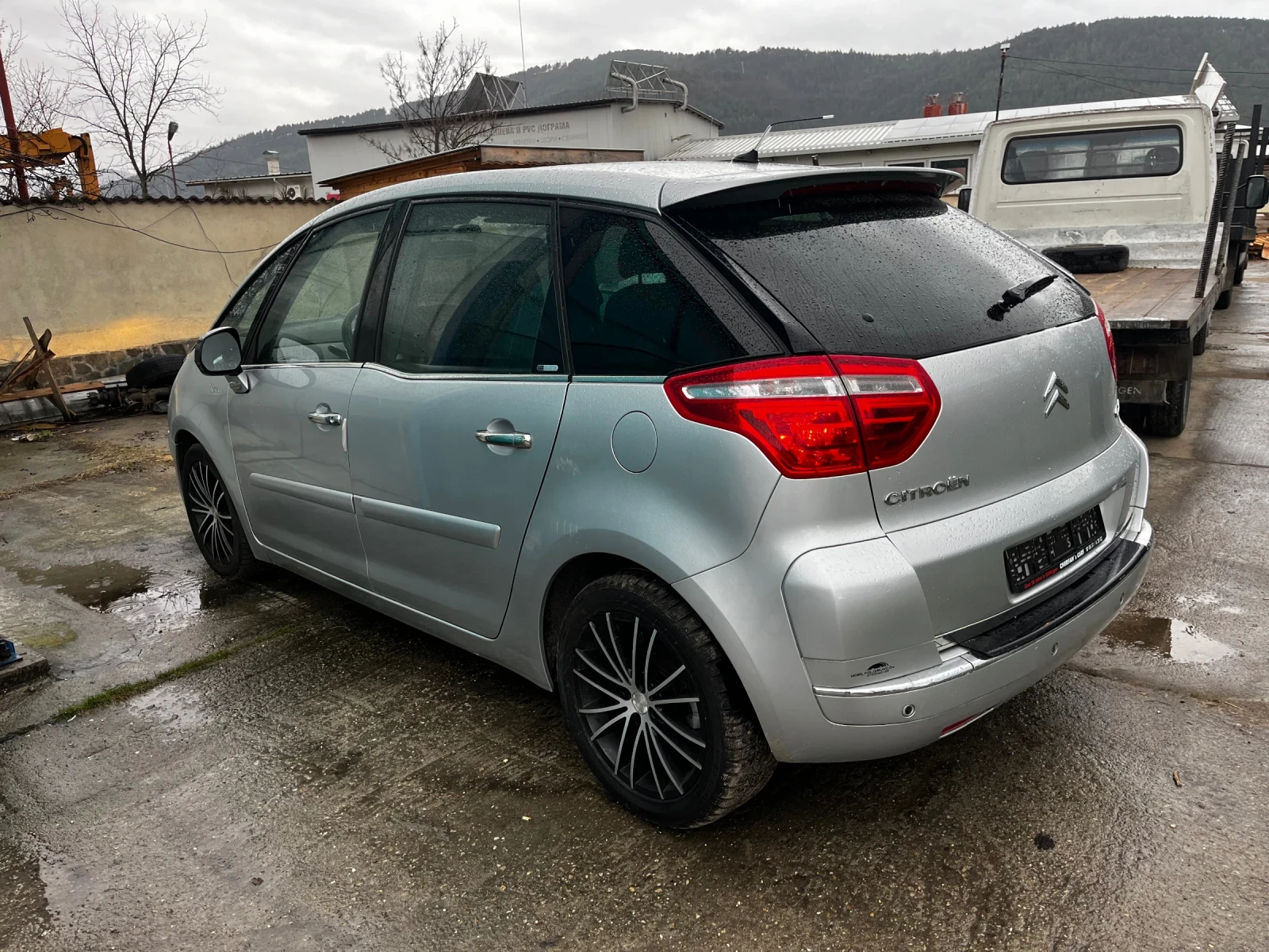 Citroen C4 Picasso 1.6T Exclusive, снимка 4 - Автомобили и джипове - 54083251