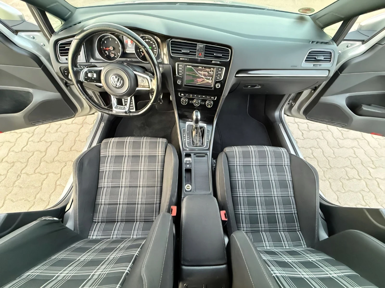 VW Golf Variant GTD, снимка 9 - Автомобили и джипове - 54416580