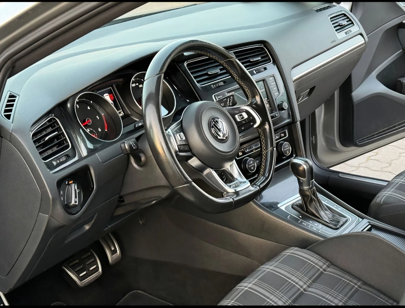 VW Golf Variant GTD, снимка 8 - Автомобили и джипове - 54416580
