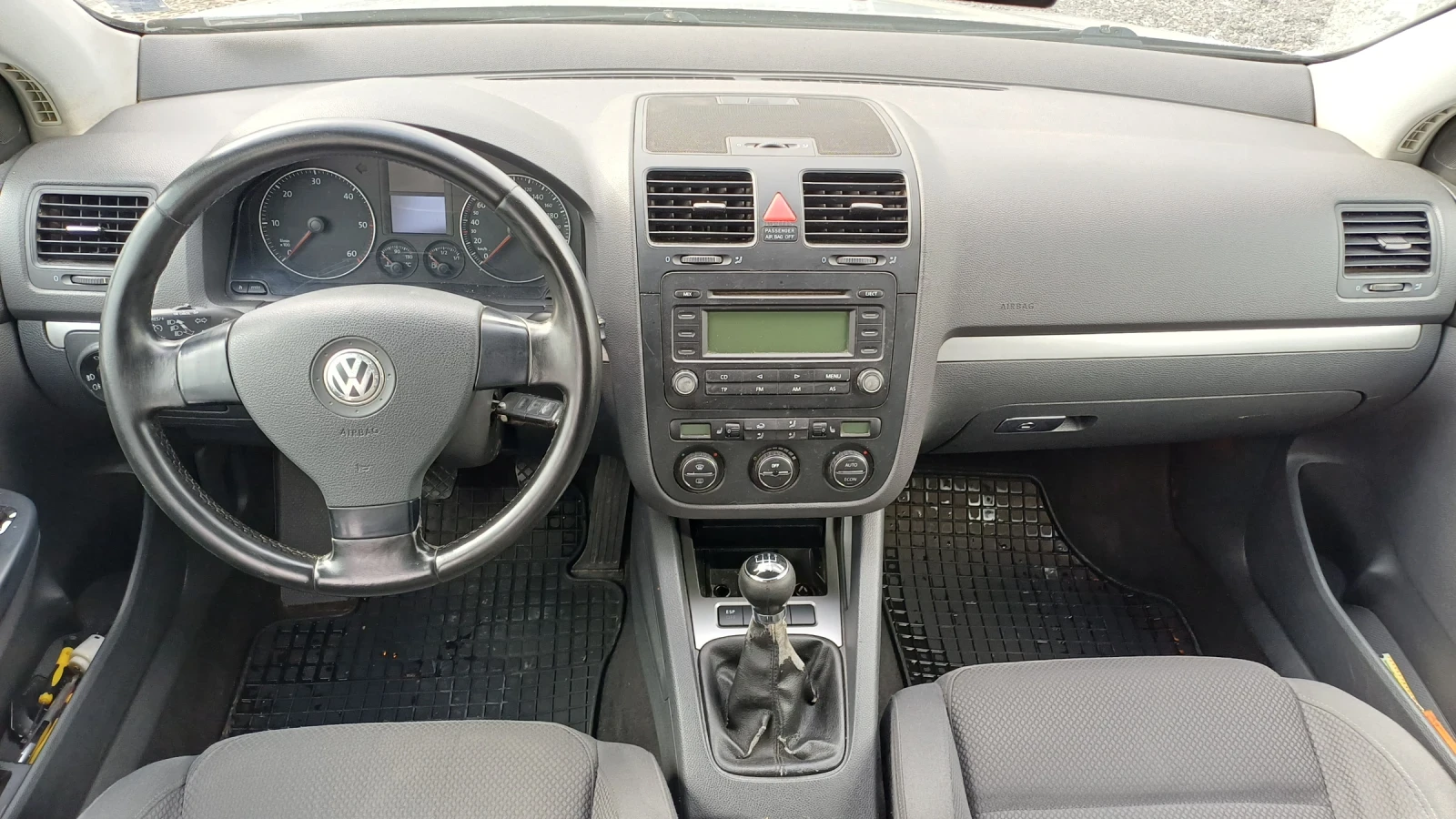 VW Golf 1.9TDI 105, снимка 8 - Автомобили и джипове - 54542362