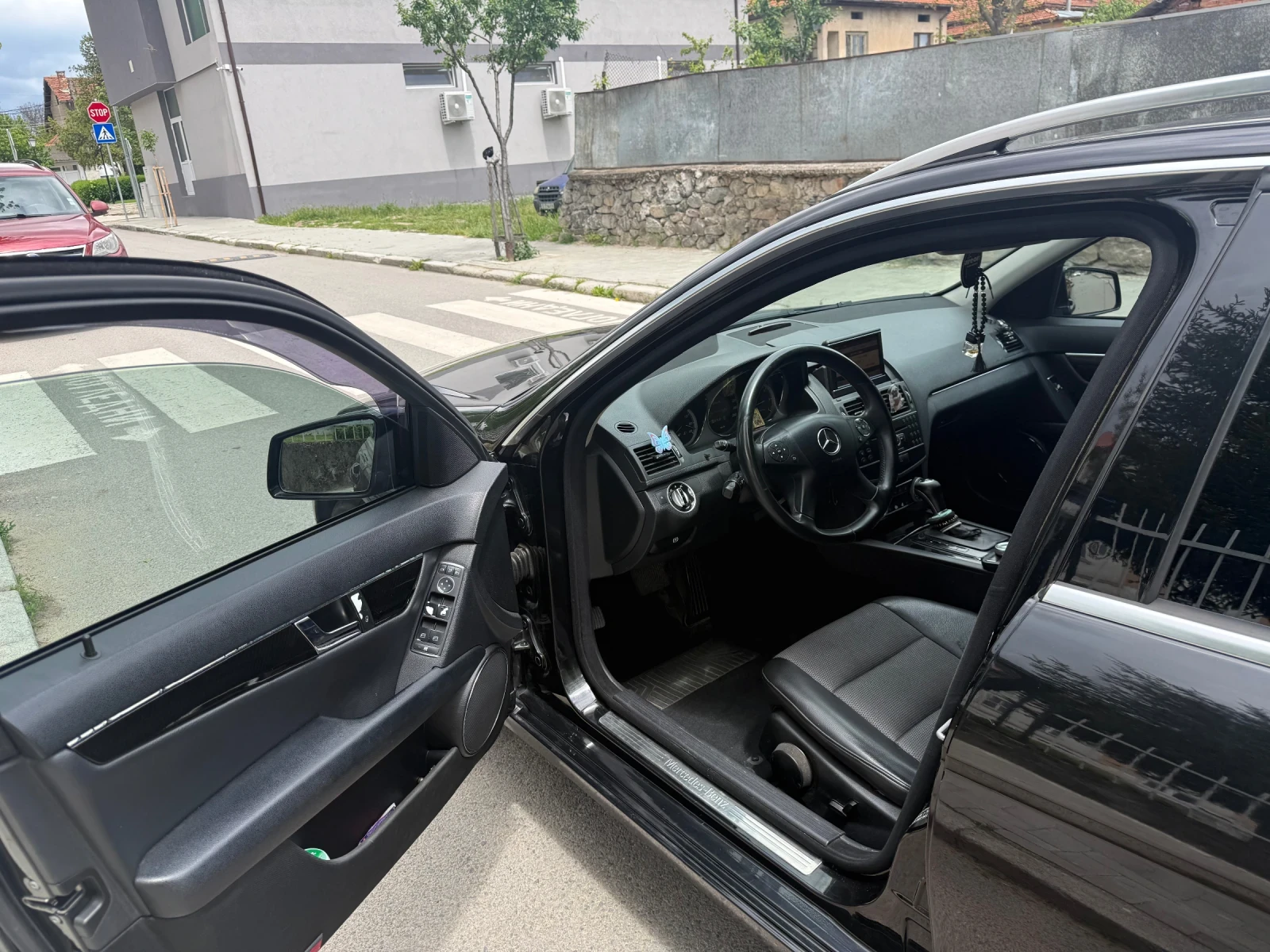 Mercedes-Benz C 220 220 CDI , снимка 9 - Автомобили и джипове - 54659417