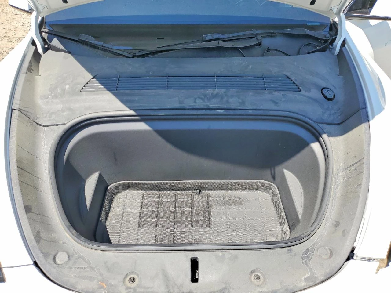 Tesla Model Y | Mobile.bg � ����������� 12