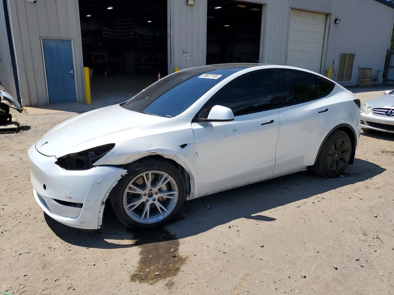 Tesla Model Y | Mobile.bg � ����������� 1