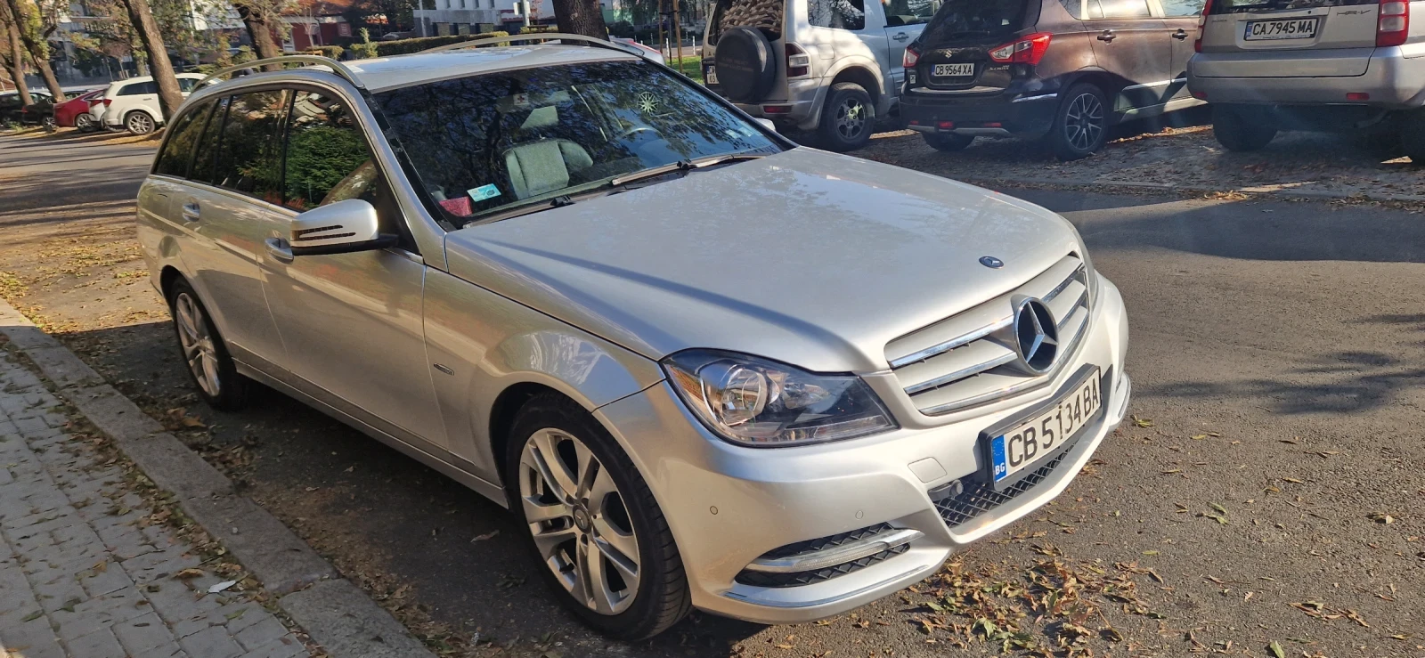 Mercedes-Benz C 250 AVANTGARDE 4-MATIC, снимка 2 - Автомобили и джипове - 54704330