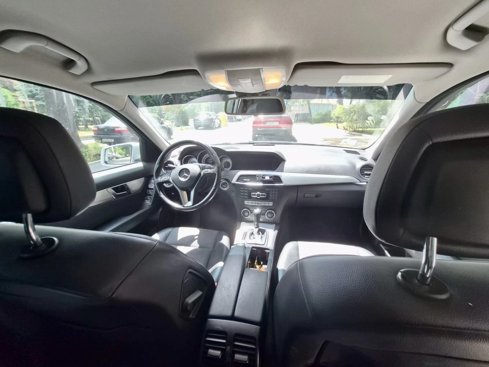 Mercedes-Benz C 250 AVANTGARDE 4-MATIC, снимка 9 - Автомобили и джипове - 54704330
