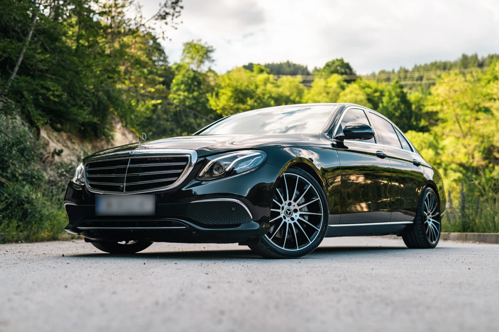 Mercedes-Benz E 350 4MATIC/Burmester/360 /Distronic/Head-Up/Масаж/FULL