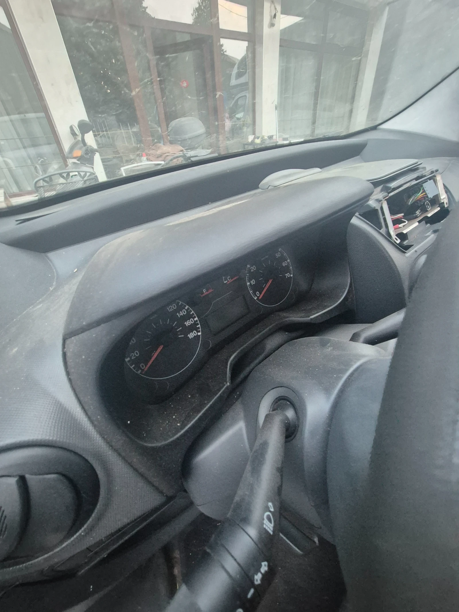 Citroen Nemo 1.4hdi, снимка 8 - Автомобили и джипове - 56227683