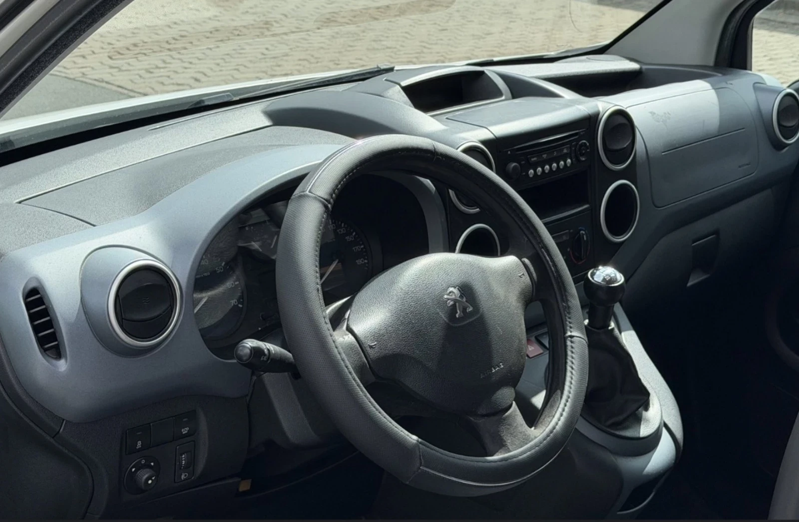 Peugeot Partner Супер спешно !!! , снимка 8 - Автомобили и джипове - 56551491