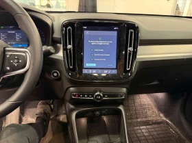 Volvo XC40 Ultra Black Edition/360/DISTRONIC/CARFAX, снимка 9