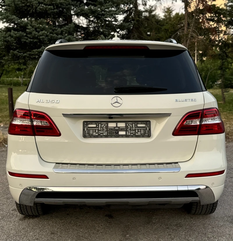 Mercedes-Benz ML 350 132 000км* AMG* ПОДГРЕВ* КАМЕРА* ПАНОРАМА* PARK AS, снимка 5 - Автомобили и джипове - 52486663
