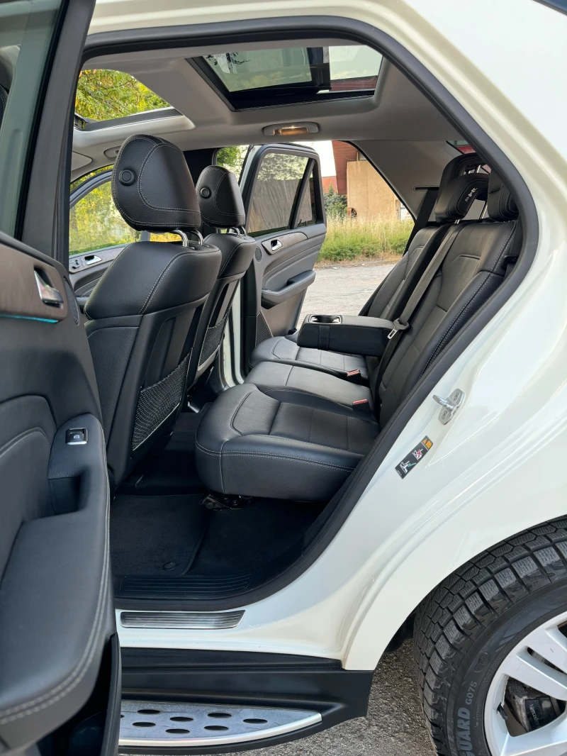 Mercedes-Benz ML 350 132 000км* AMG* ПОДГРЕВ* КАМЕРА* ПАНОРАМА* PARK AS, снимка 10 - Автомобили и джипове - 52486663