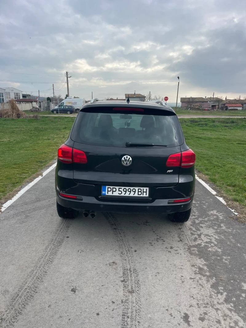 VW Tiguan 2.0 TDI 4x4 DSG R-Line, снимка 3 - Автомобили и джипове - 52572718